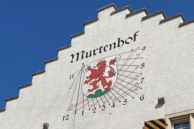 Morat - Cadran solaire de l'hôtel Murtenhof