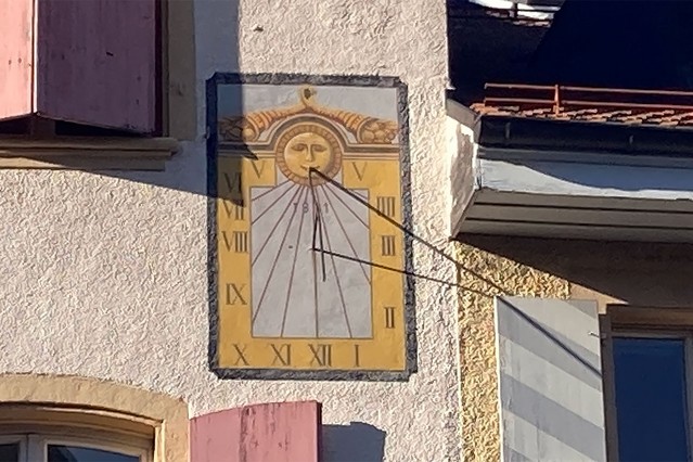 Boudry - Cadran solaire du vieux bourg