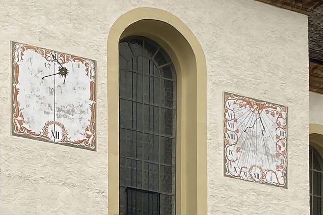 Bellelay - Cadrans solaires de l'Abbatiale
