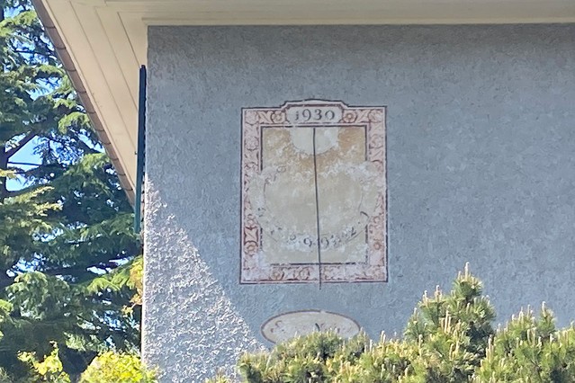 Vevey - Cadran solaire sur un bâtiment privé